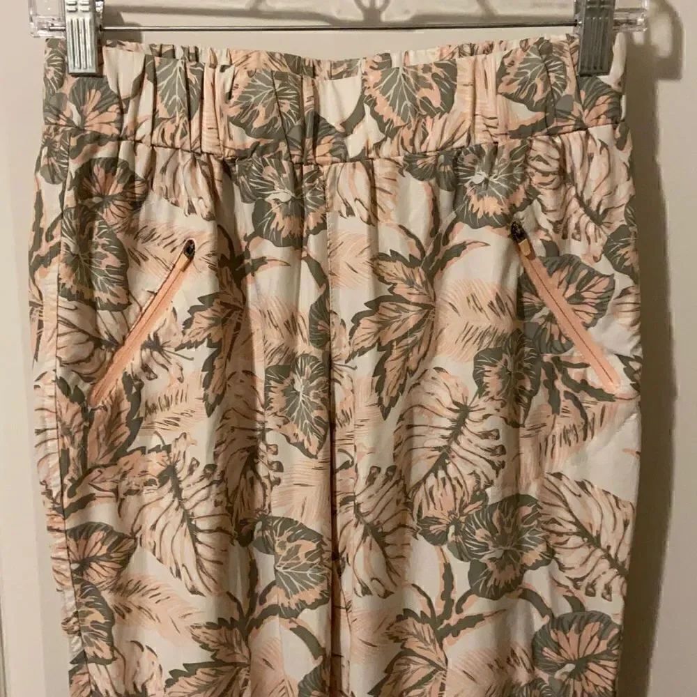 Merrell Floral Joggers    - Picture 3 of 8